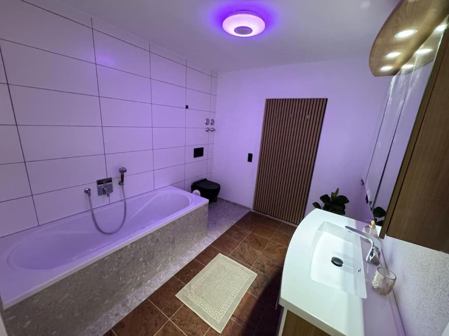 Boho Apartment Vintage Naehe Salzburg Freilassing Buitenkant foto